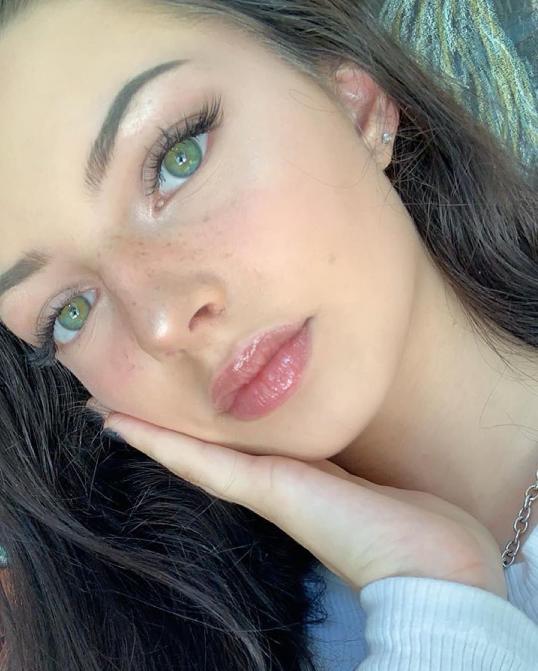 Lily B (Instagram)