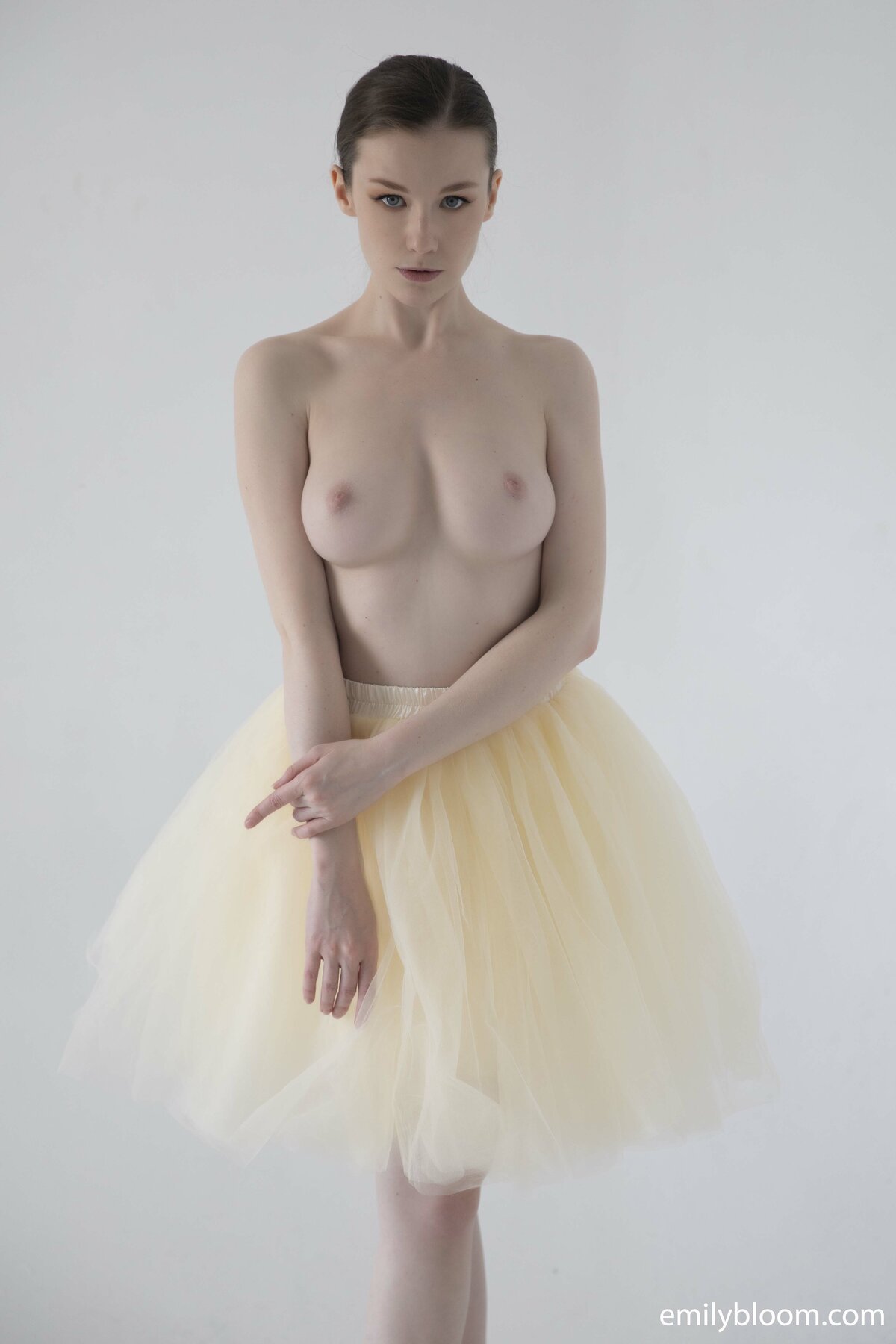 Emily the nude and sexy ballerina