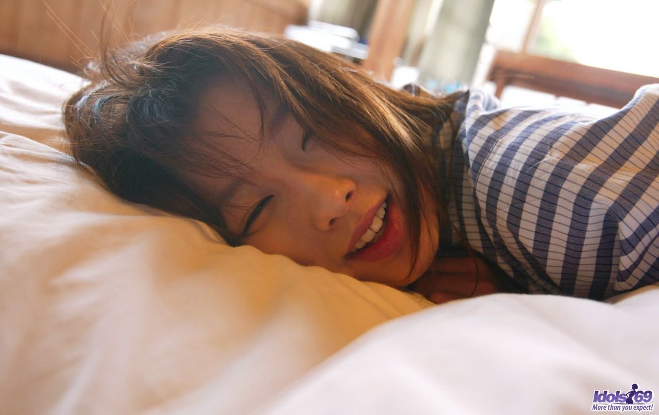 Japanese chick Akane Sakura wakes up in proceeds to get completely naked