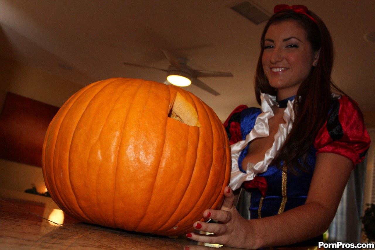 Superb brunette Alyson Westley	plays with pumpkin and shows cunt in solo