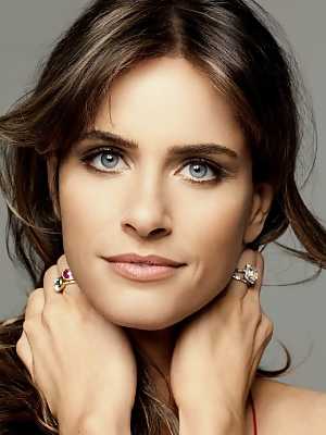 Amanda Peet