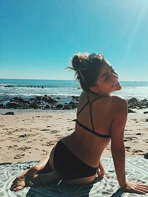 Andrea Russett