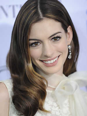 Anne Hathaway