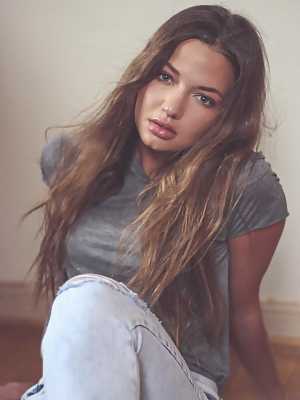 Erika Costell