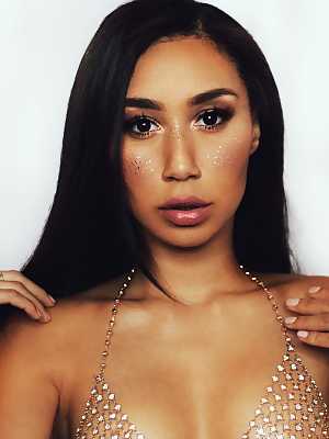 Eva Gutowski