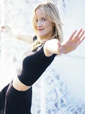 Jessy Schram