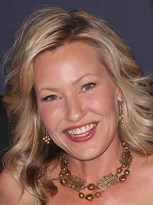 Joey Lauren Adams