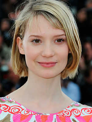 Mia Wasikowska