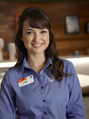 Milana Vayntrub