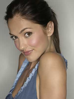 Minka Kelly