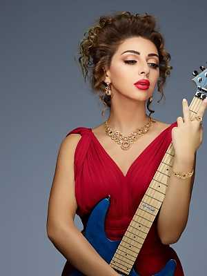 Myriam Fares