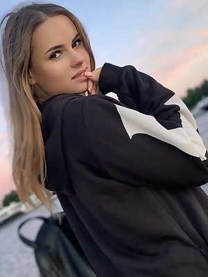 Olesya Bi