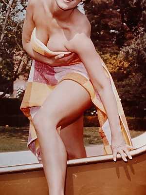 Yvonne Craig