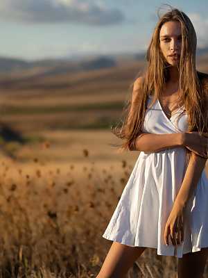 Aya Beshen feels better without her white dress in the outdoors