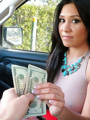 Hot Latina mom Alejandra Leon flashing shaved cunt for cash in car