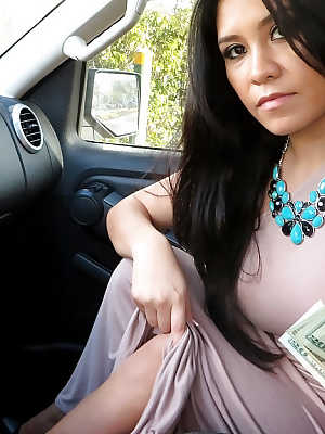 Hot Latina mom Alejandra Leon flashing shaved cunt for cash in car