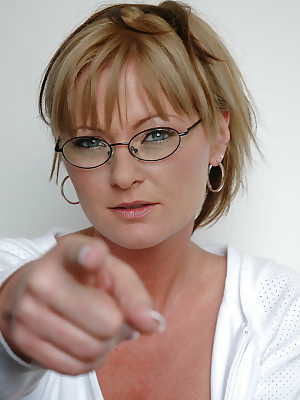 Big tits milf Allison Kilgore is showing her tight pussy in glasses