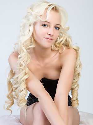 Cute blonde Alysha A showing naked young girl parts in black bustier