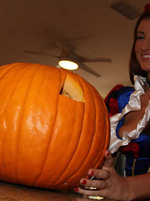 Superb brunette Alyson Westley	plays with pumpkin and shows cunt in solo