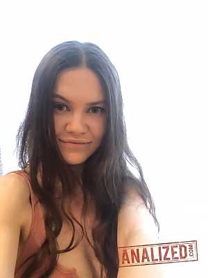 Analized Amanda Clarke, Tina Grey
