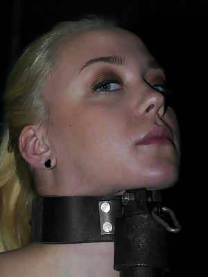 Device Bondage Annette Schwarz