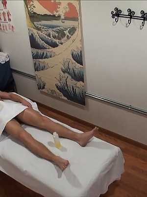 Asian massage girl Annie Lee finishes her client with hardcore fucking