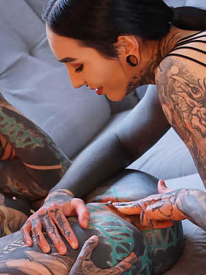 Heavily tattooed girls Nux Vomica & Anuskatzz partake in lesbian sex