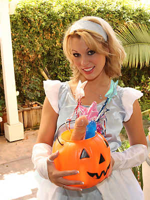 Lusty MILF next door Ashley Sweet comes calling with dildo Halloween treats