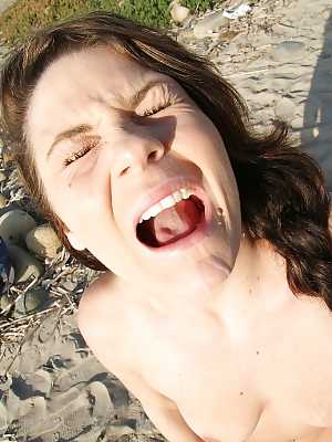 Frisky amateur Audrina Ashley gets shagged and facialized outdoor