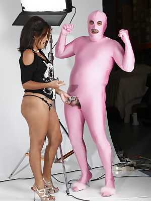 Cock hungry Latina Jasmine Blaze pleases BBC and a guy in pink latex mask