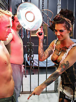 Tattooed bitch Bonnie Rotten gives horny prisoners an unforgettable sex show