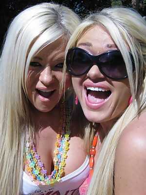 Naught blondes Crista and Cayden strip and sunbath their hot bodies poolside