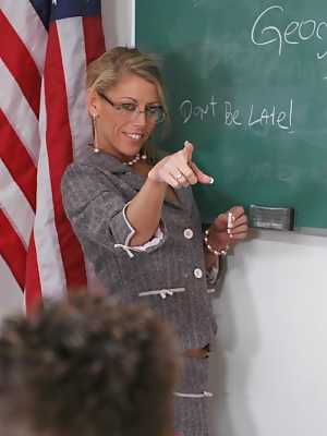 MILF teacher in glasses Chelsea Zinn fucked and facialized in class