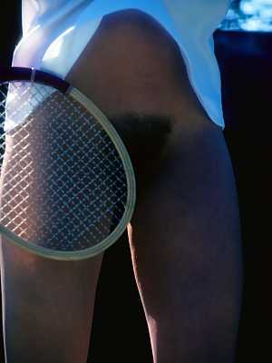 Tennis player Mariwin Roberts flashes her bush while practicing pantyless