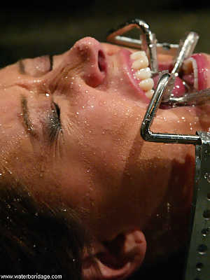 Water Bondage Christina Carter, Julie Night