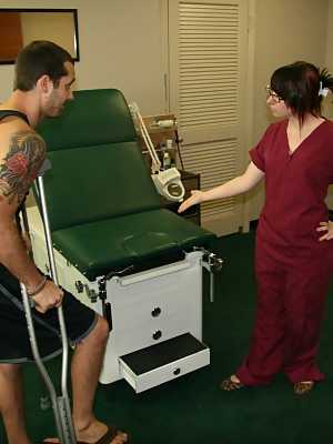 Young nurse Dakota Charms gives an injured man a handjob in a clinic