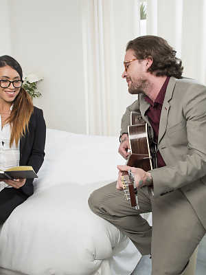 Nerdy girl Hannah Shaw gets banged by her guitar teacher on her bed