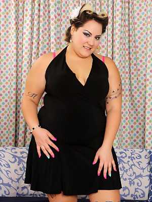 SSBBW Jade Rose finger spreads her tight slit after a striptease performance