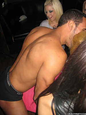 Blonde chick with natural tits Jamey Janes pleases male stripper with friends