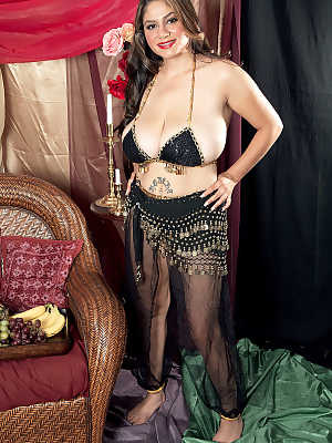 Score Land Belly Dancer