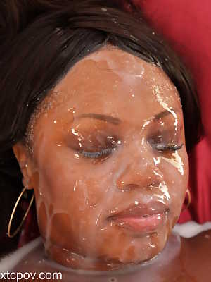 Ebony with huge juggs & an amazing bubble bum gives a rimjob and gets a facial