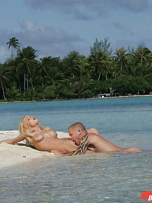 Latina blonde Jesse Jane is banging hard and getting cum on boobies
